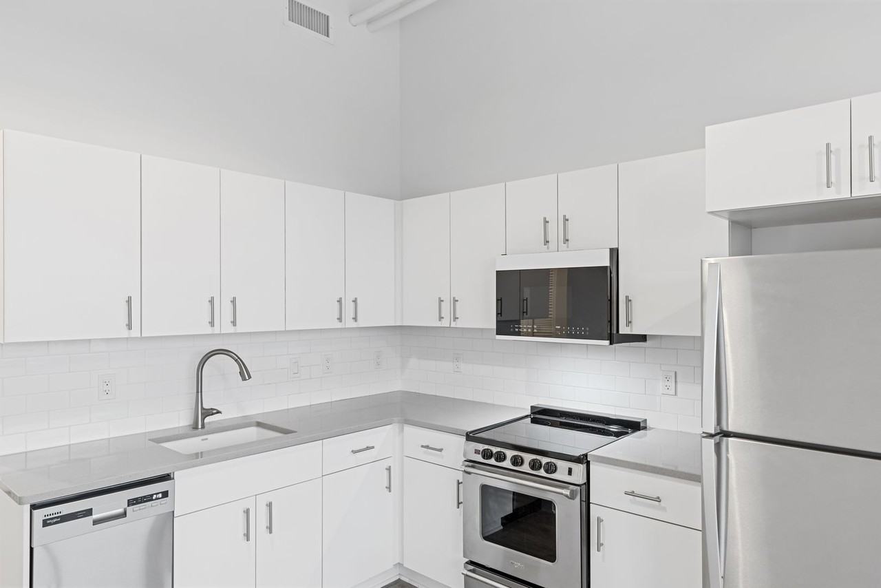 City View Apartments - Photo 2 of 50