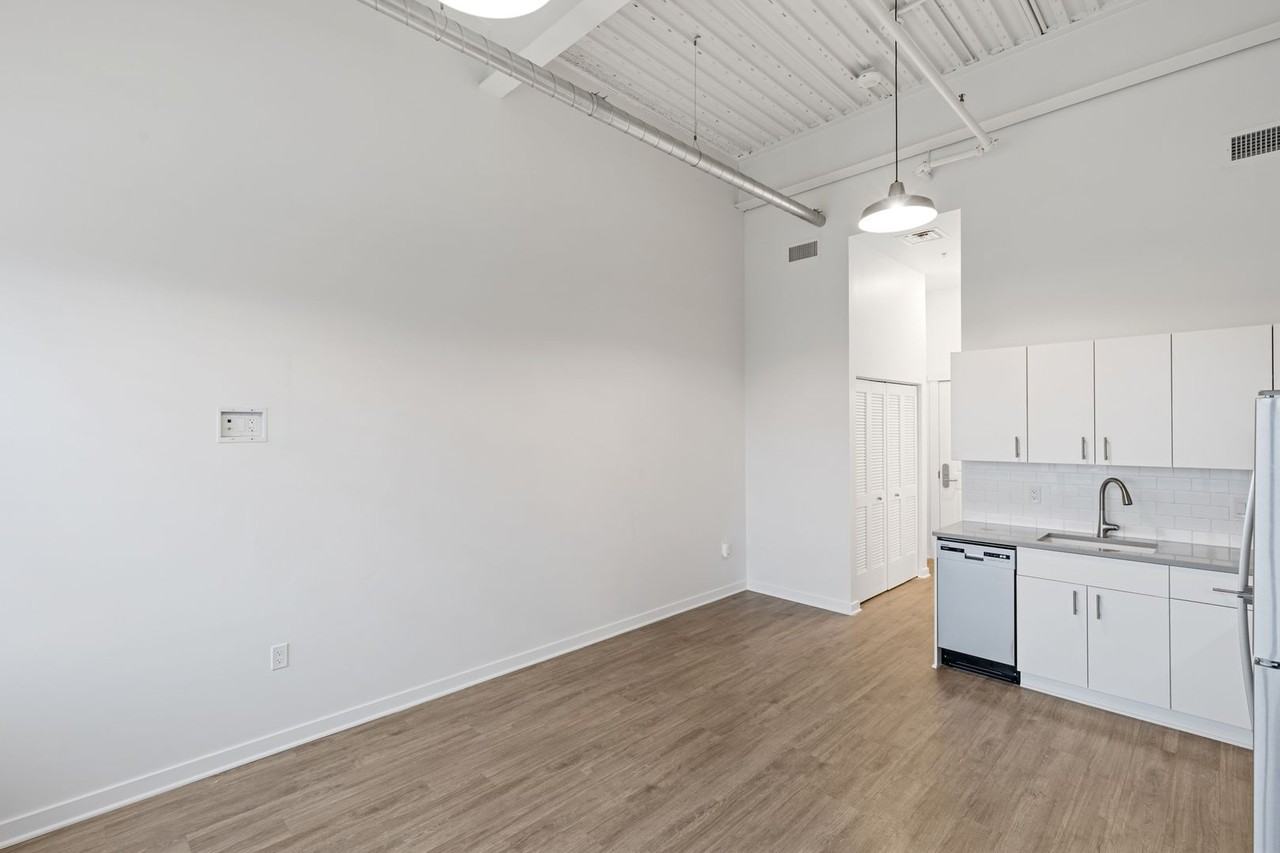 City View Apartments - Photo 7 of 50