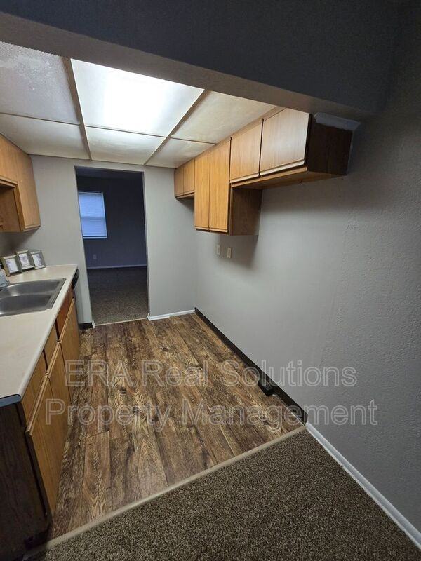 3077 Rotunda Ct S - Photo 3 of 22