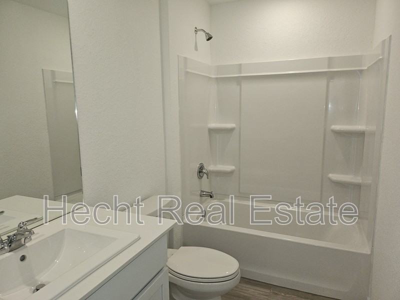2440 Lost Creek Rd - Photo 6 of 25