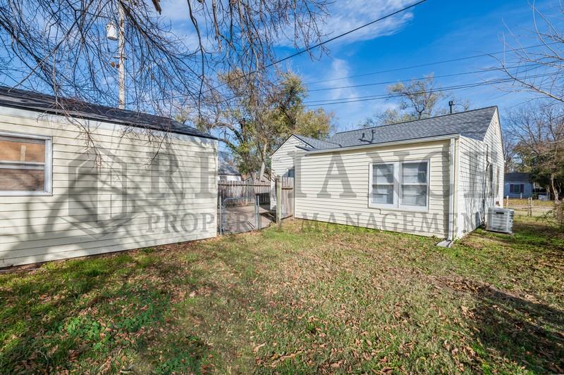 1047 S Glenn St - Photo 6 of 22