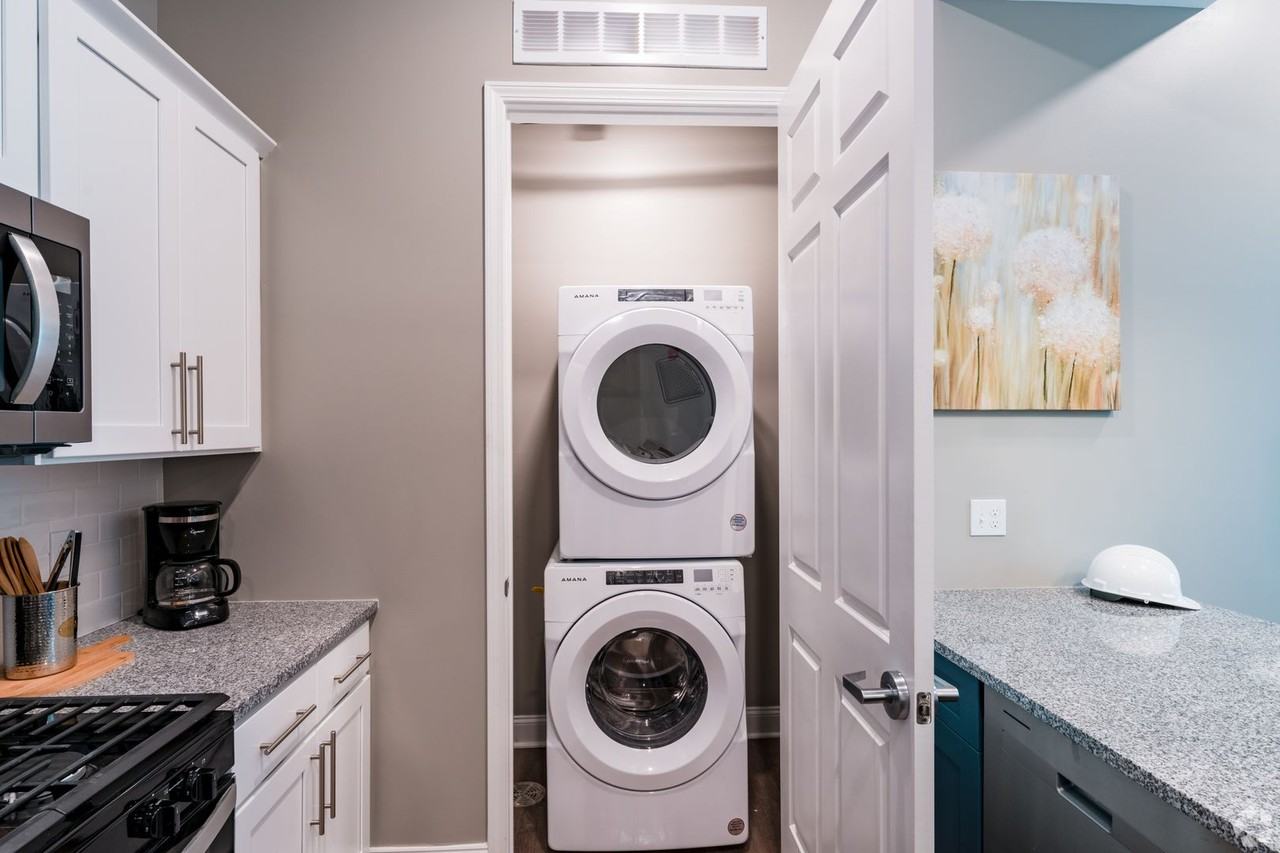 The Pointe - Photo 6 of 27