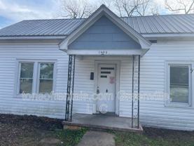 1222 N Limestone St - Photo 1 of 1