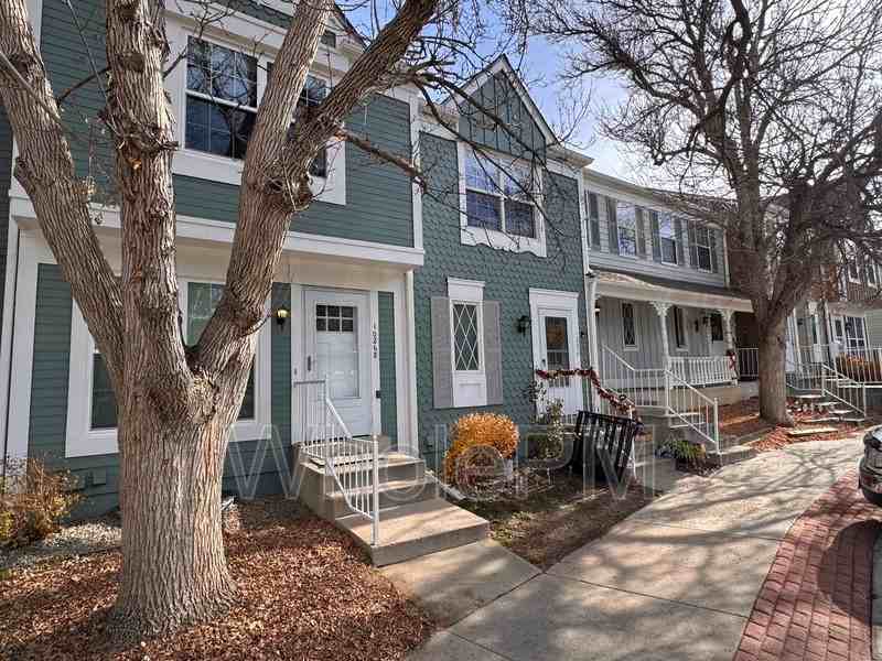 10268 W Dartmouth Ave - Photo 3 of 42