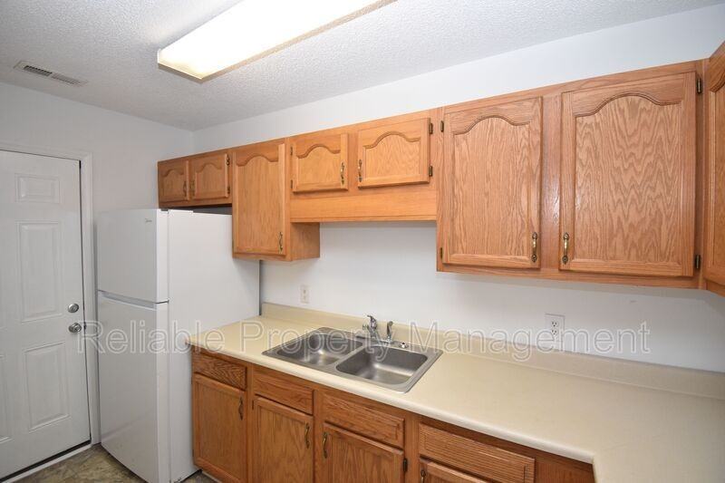 106 James St - Photo 7 of 13
