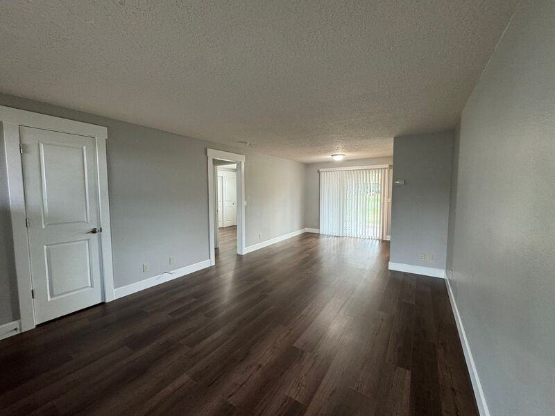 3796 Bayonne Dr Se - Photo 3 of 22