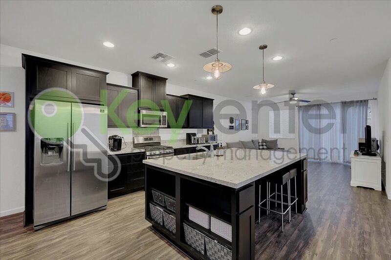 1374 Larkspur Dr - Photo 2 of 41