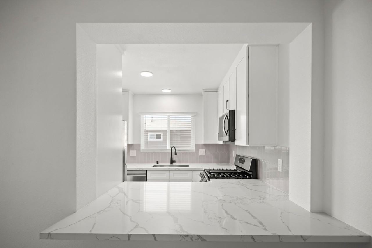 The Ranch: Newly renovated 1 bed in normal heights with in - Photo 7 of 50