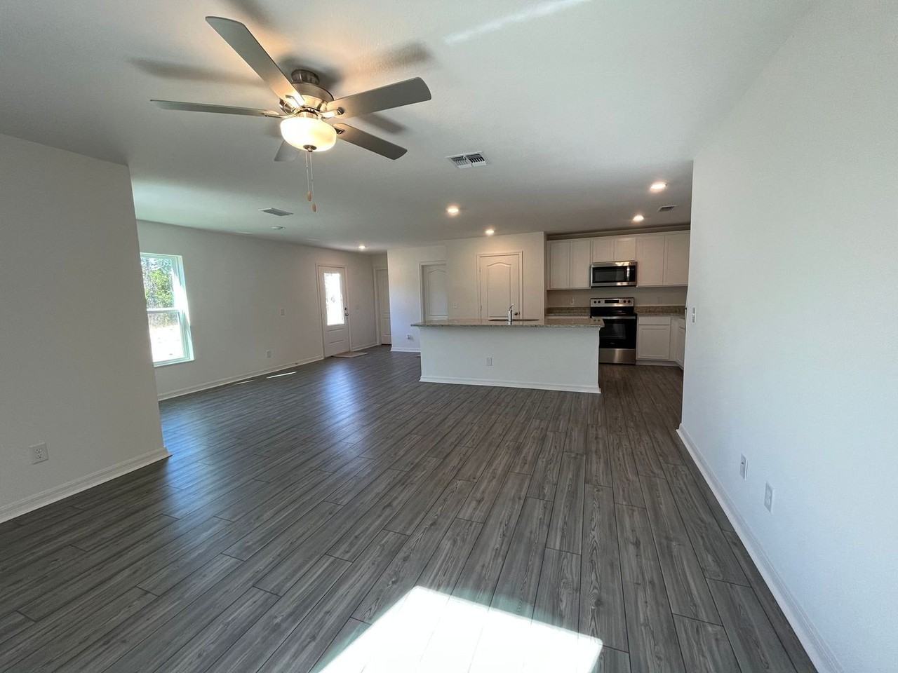 635 Bay Leaf Dr - Photo 6 of 22