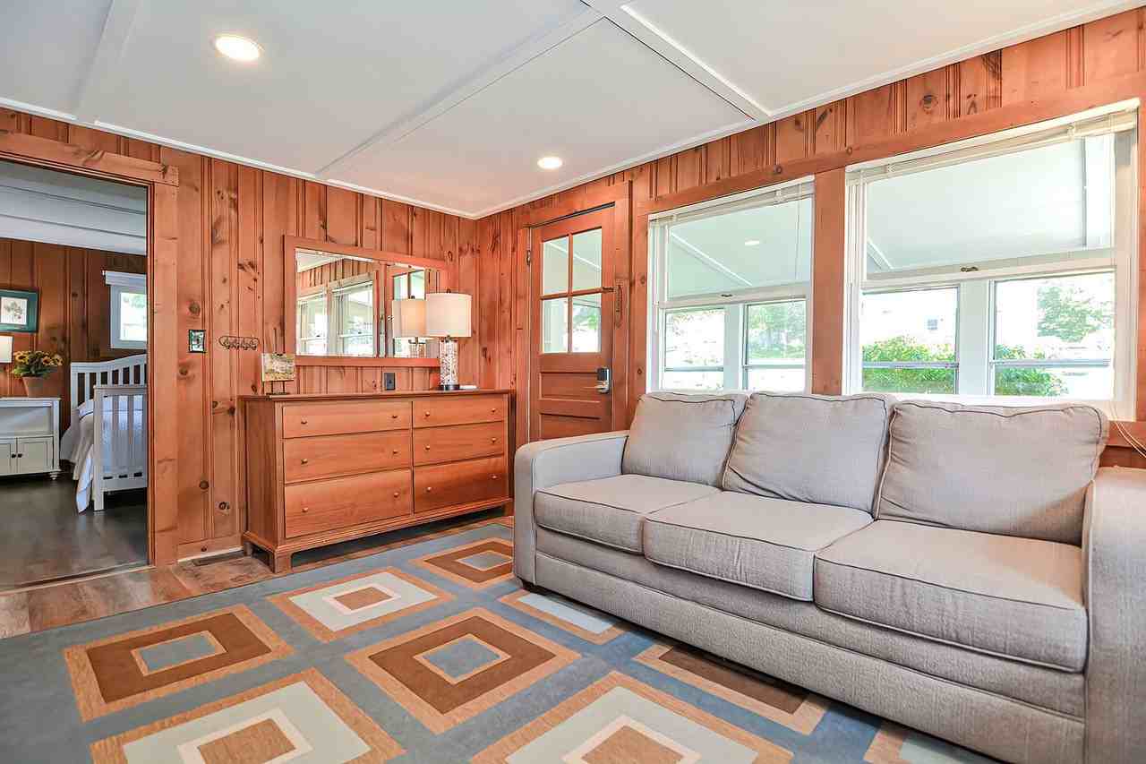 2 Saratoga Ct - Photo 7 of 25
