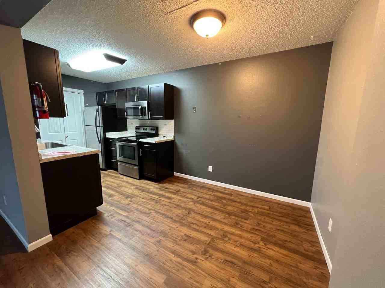 2261 32nd Ave S - Photo 4 of 20