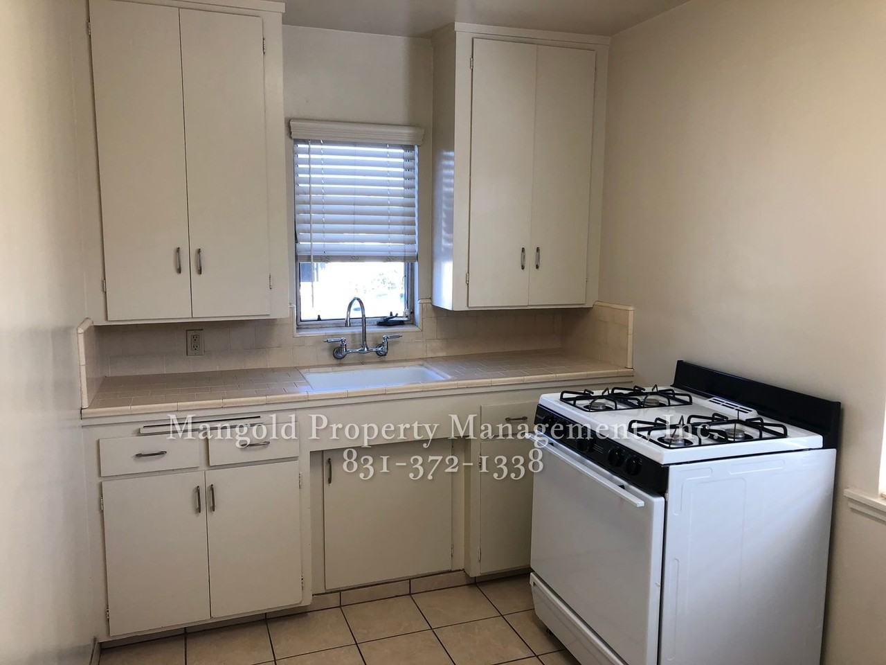 501-555 - Photo 2 of 22