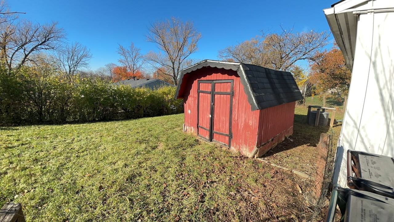 10789 Sharondale Rd - Photo 2 of 13