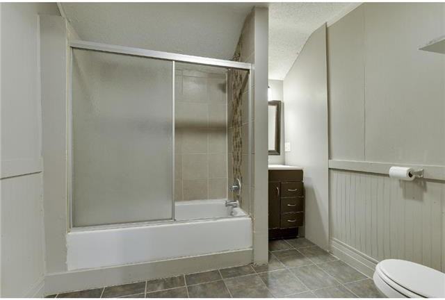 615 Minnehaha Ave E - Photo 5 of 9