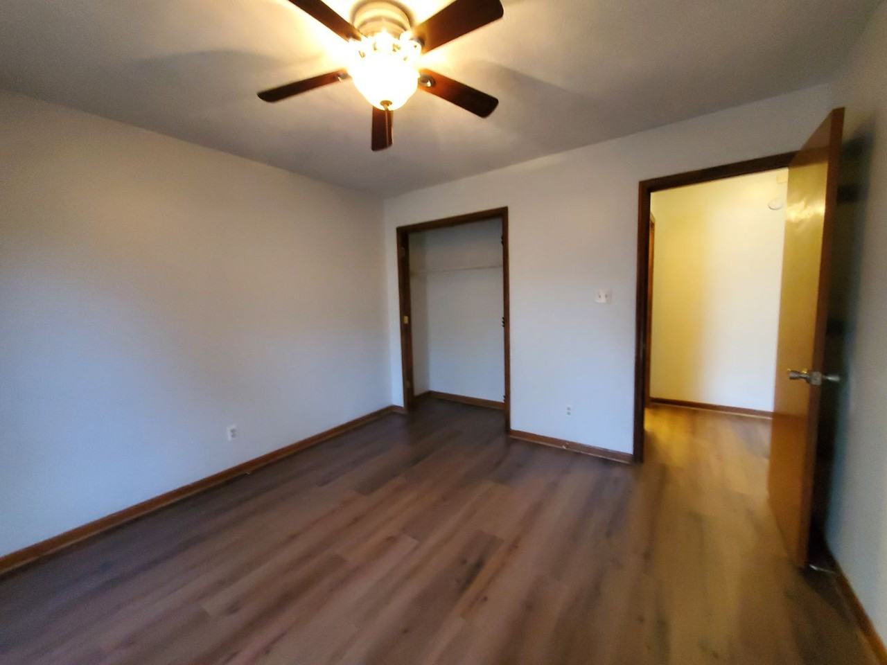 1525 Mintz Ave - Photo 7 of 24