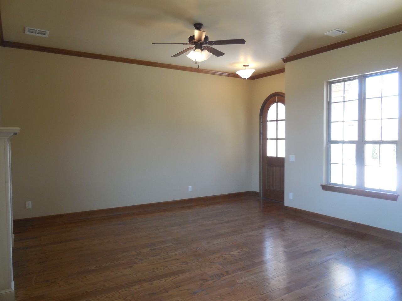 3320 Enclave Ln - Photo 3 of 49