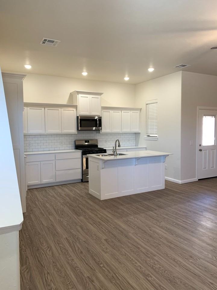 3341 Enclave Pl - Photo 3 of 20