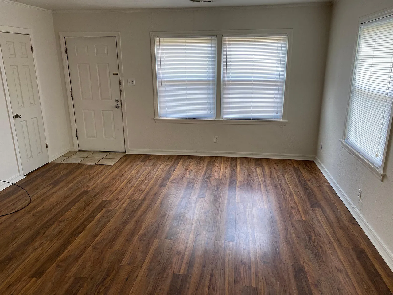 149 E 7th St - Photo 2 of 13