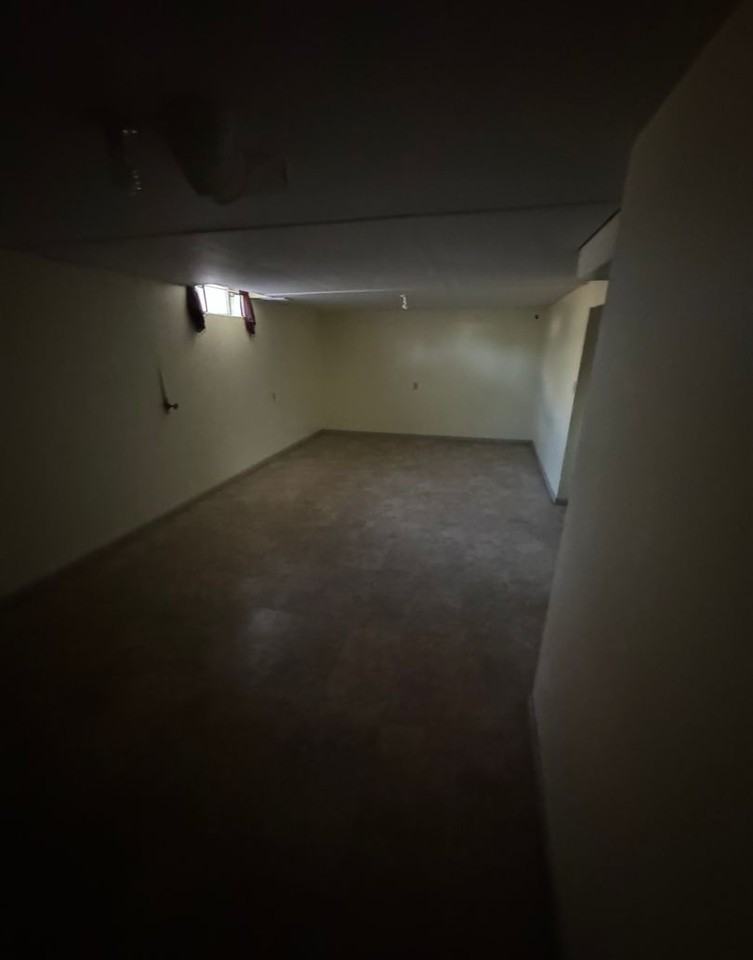 816 Spruce St - Photo 3 of 10