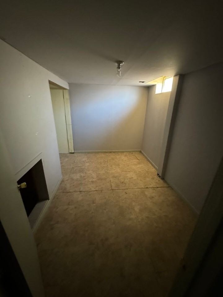 816 Spruce St - Photo 4 of 10