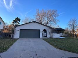 featured image of 3315 S Akron St