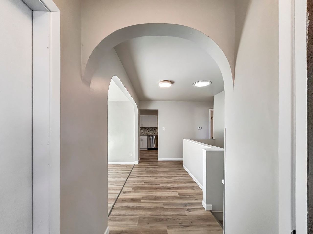 3315 S Akron St - Photo 4 of 50