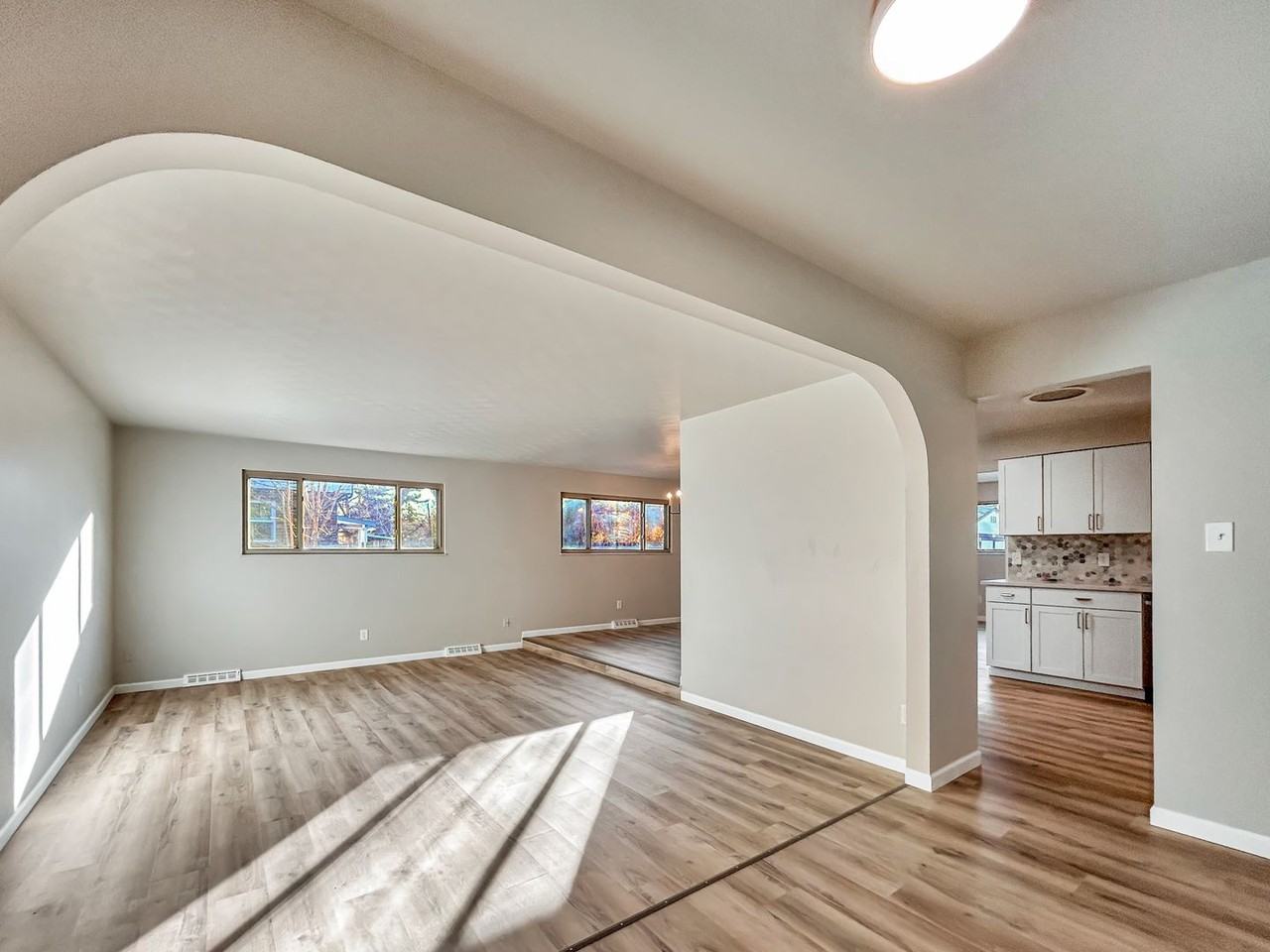 3315 S Akron St - Photo 5 of 50