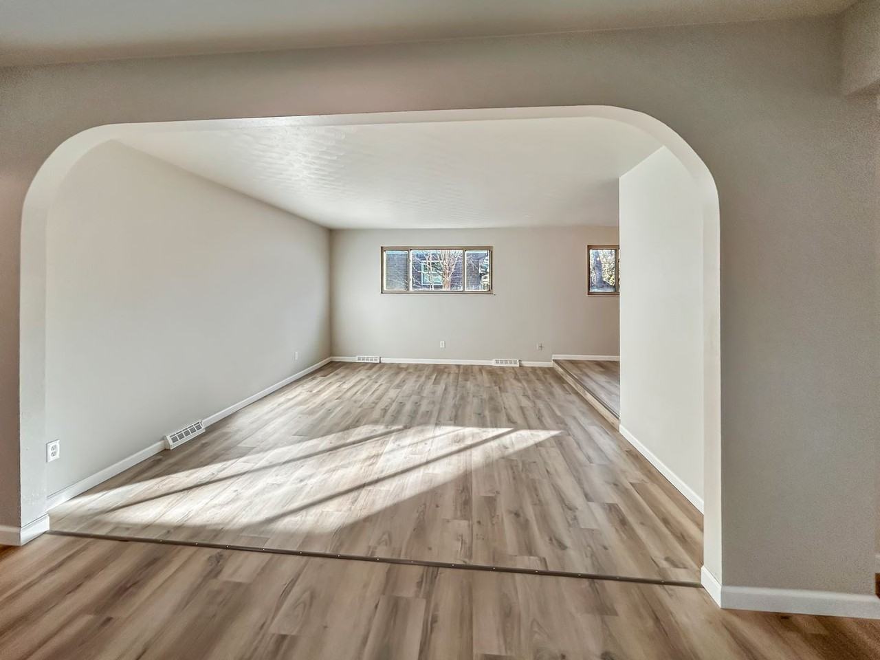 3315 S Akron St - Photo 6 of 50