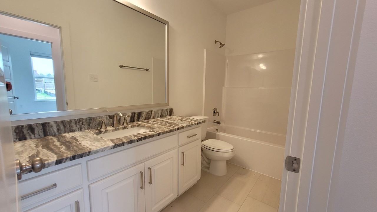 6911 Garden Hill Dr - Photo 7 of 14