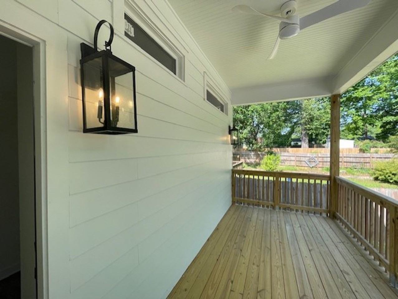 851 Dill Ave Sw - Photo 5 of 29