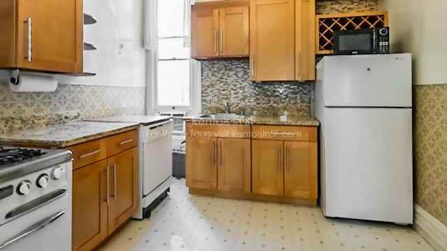 385 San Jose Ave #A - Photo 4 of 10