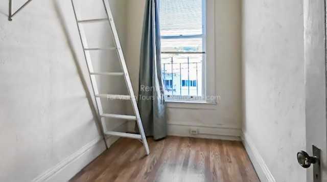 385 San Jose Ave #A - Photo 6 of 10