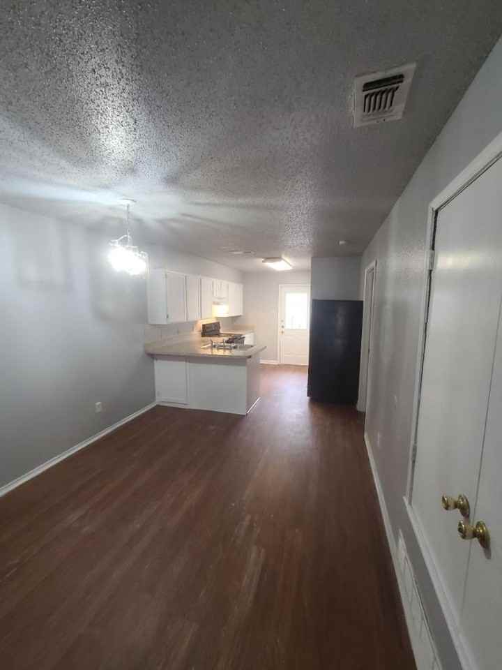 6319 Peggy Dr - Photo 2 of 9