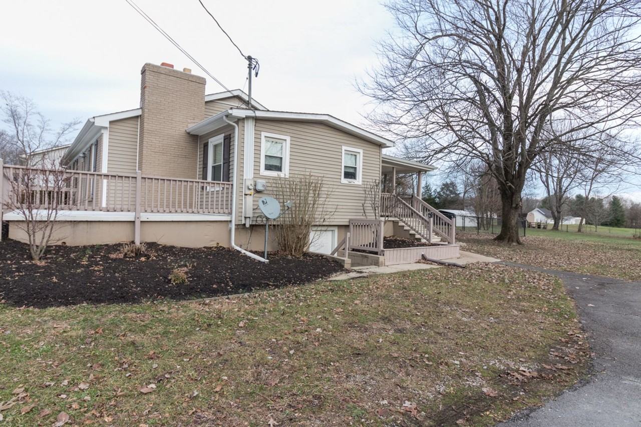 2588 Hutcherson Ln - Photo 6 of 31