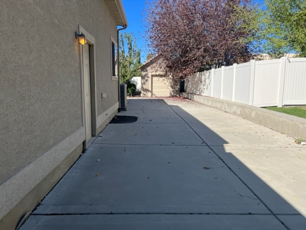 1235 Bella Vista Drive - Photo 3 of 24