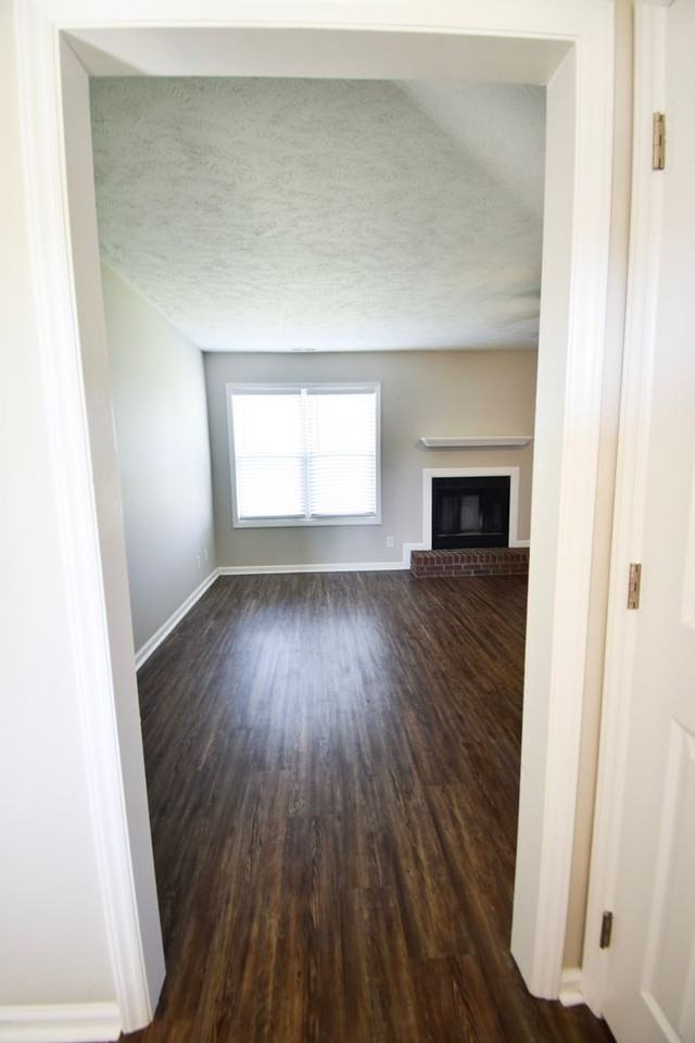 411 Northwoods Dr - Photo 2 of 19
