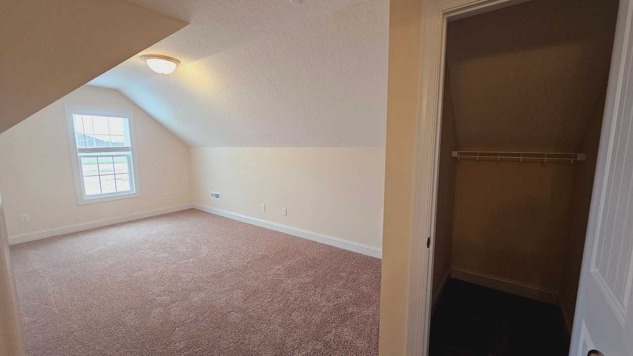 542 Appalachian Trl N - Photo 2 of 23