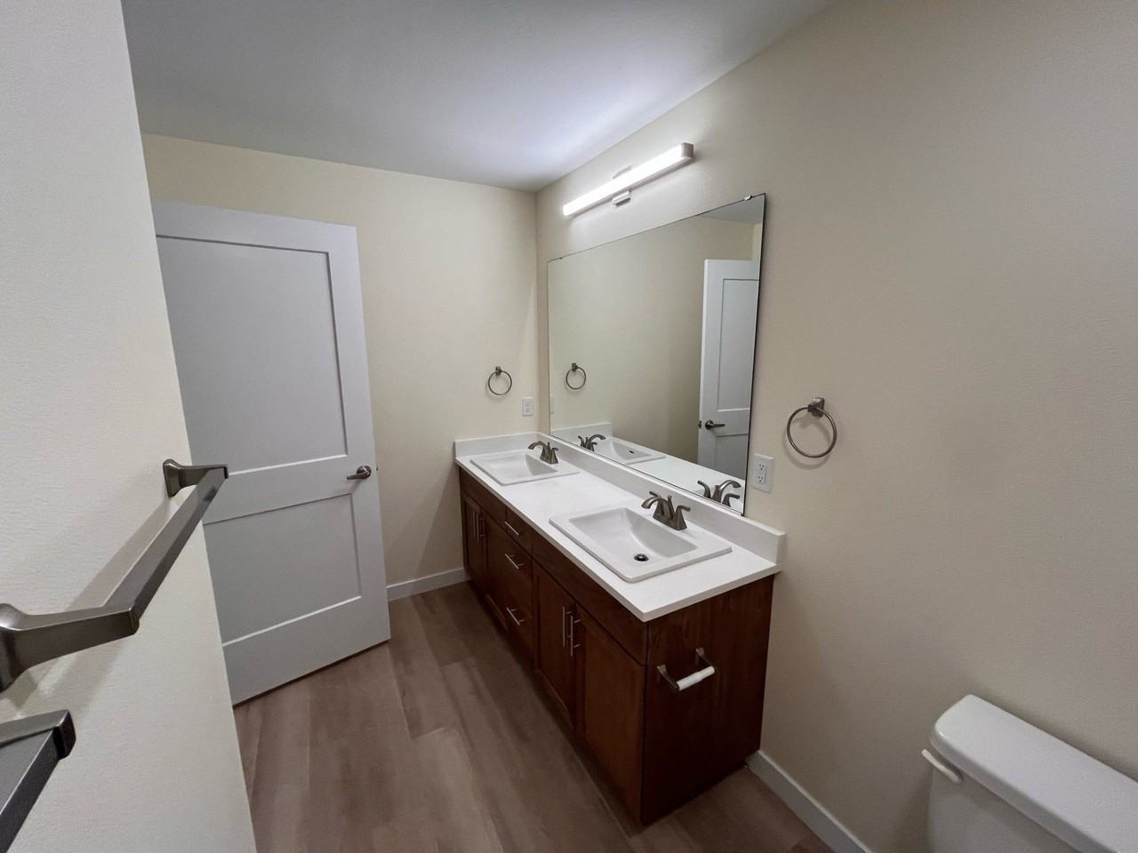 Alena Apartments - Photo 3 of 35