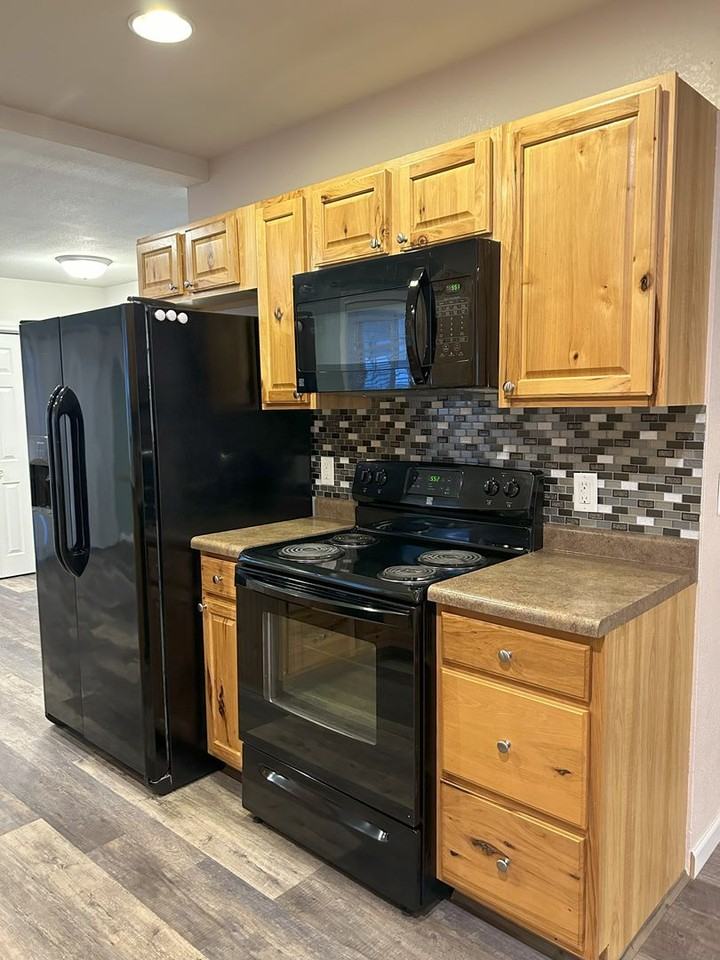 1207 5th Ave Nw - Photo 2 of 16