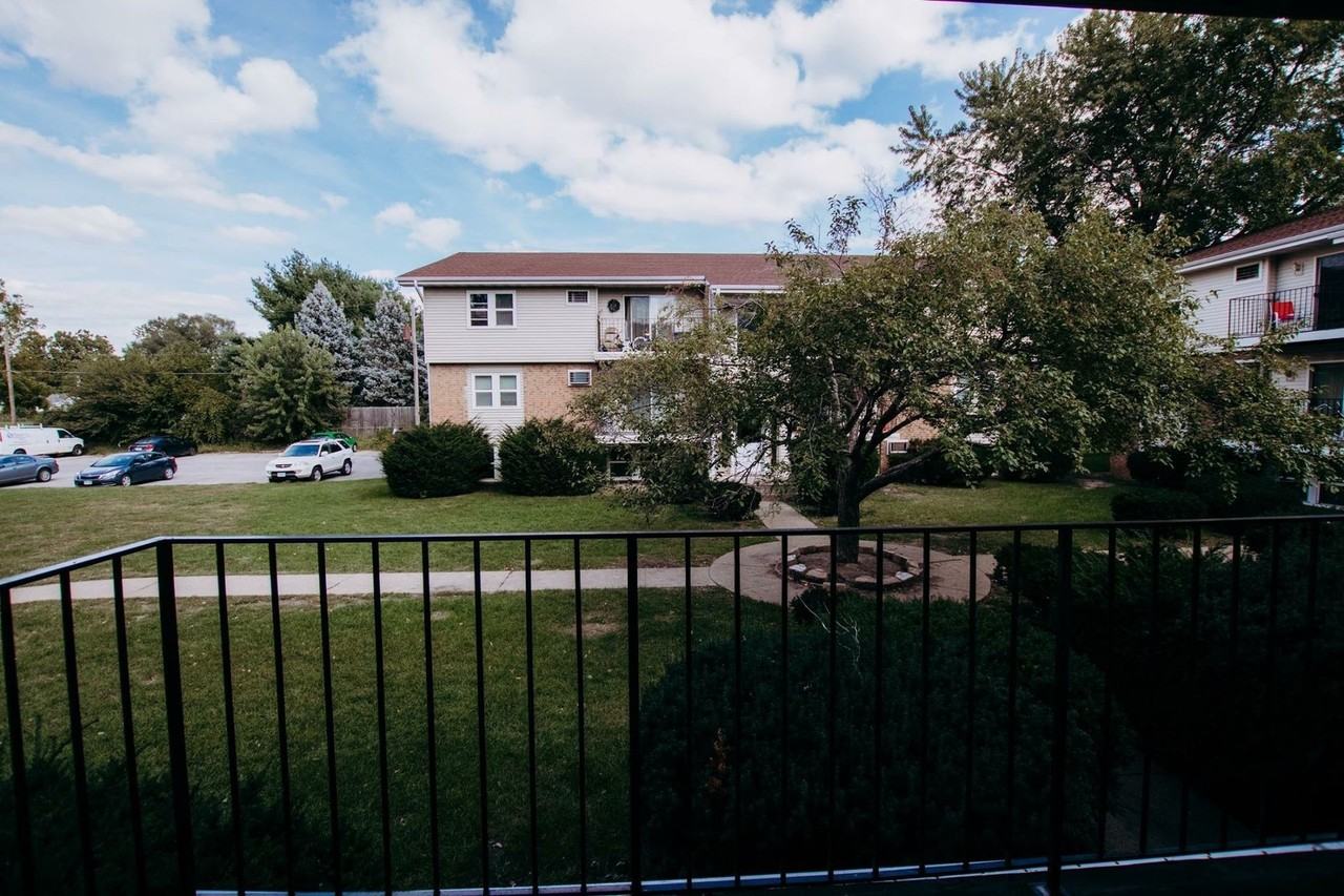 Eastview Apartments - Photo 4 of 15