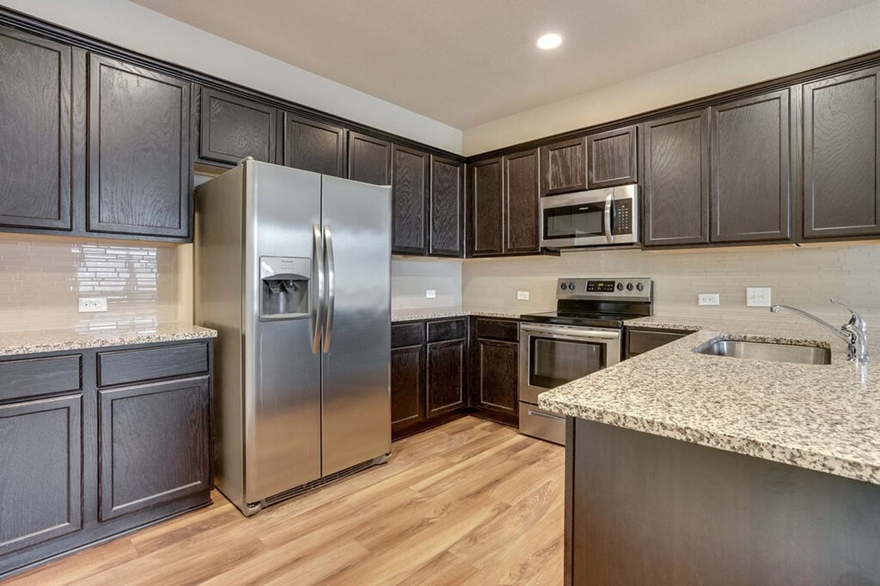 1701 Logan Dr #34 - Photo 2 of 20