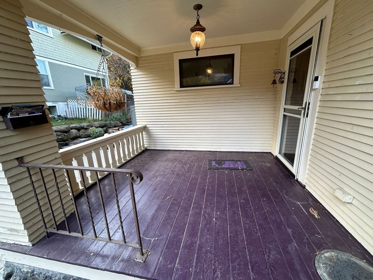 1824 S Perry St - Photo 3 of 12