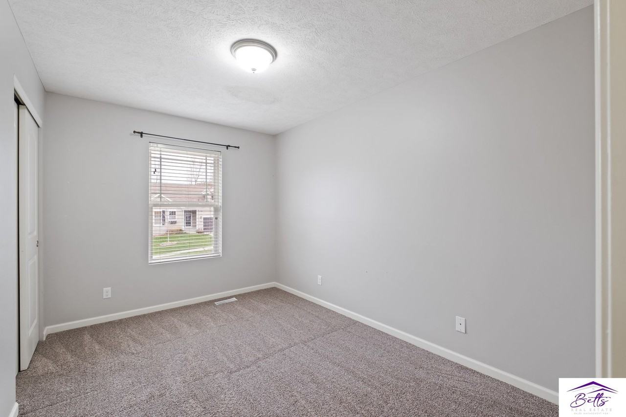 1410 N 208th St - Photo 7 of 20