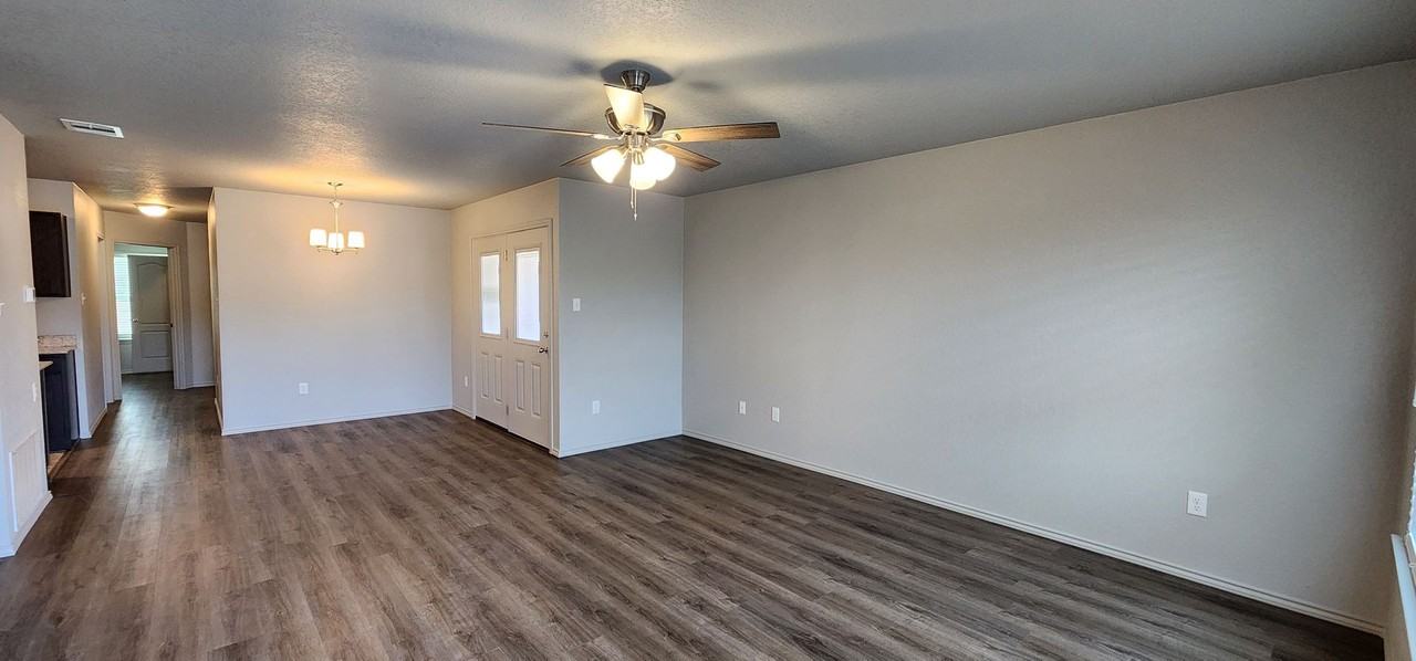 1602 Risen Star Ln - Photo 2 of 34