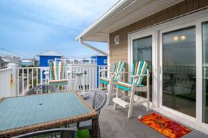 featured image of 1503 Breezy Sunrise Retreat @ 1503 Carolina Beach Ave N #3B