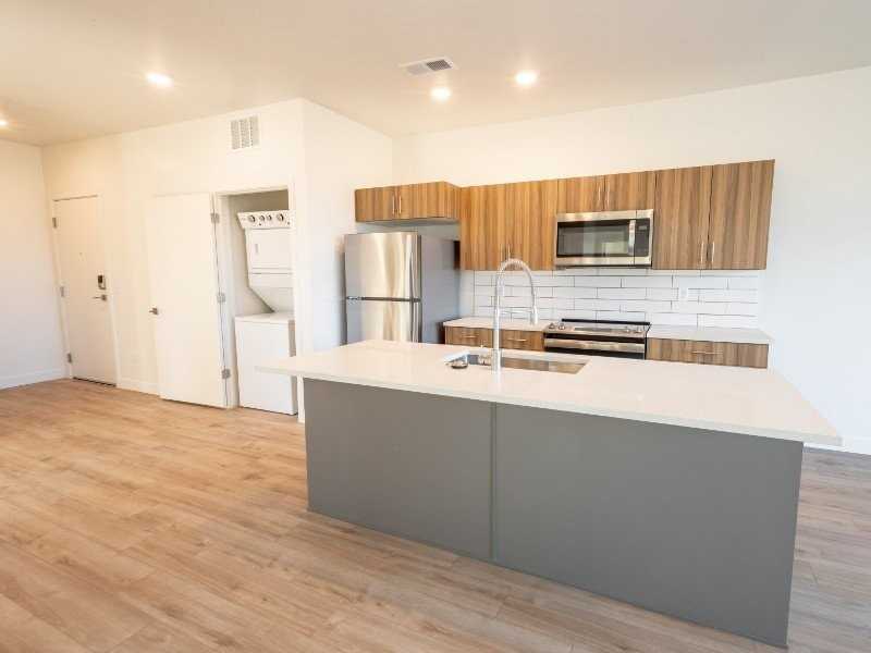 THE VINE - Photo 6 of 27