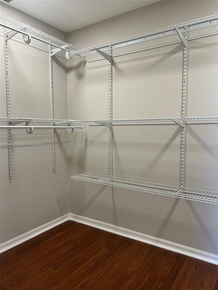 17276 Bermuda Village Dr - Photo 3 of 14