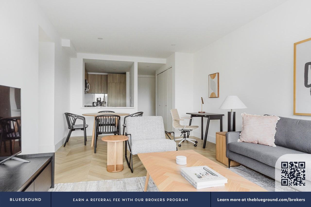 600 Columbus Avenue - Photo 4 of 24