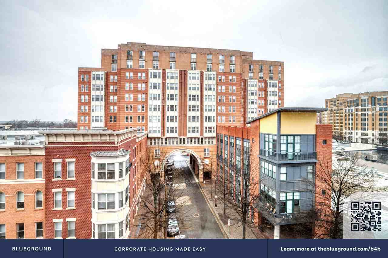 1122 North Hudson Street - Photo 6 of 61