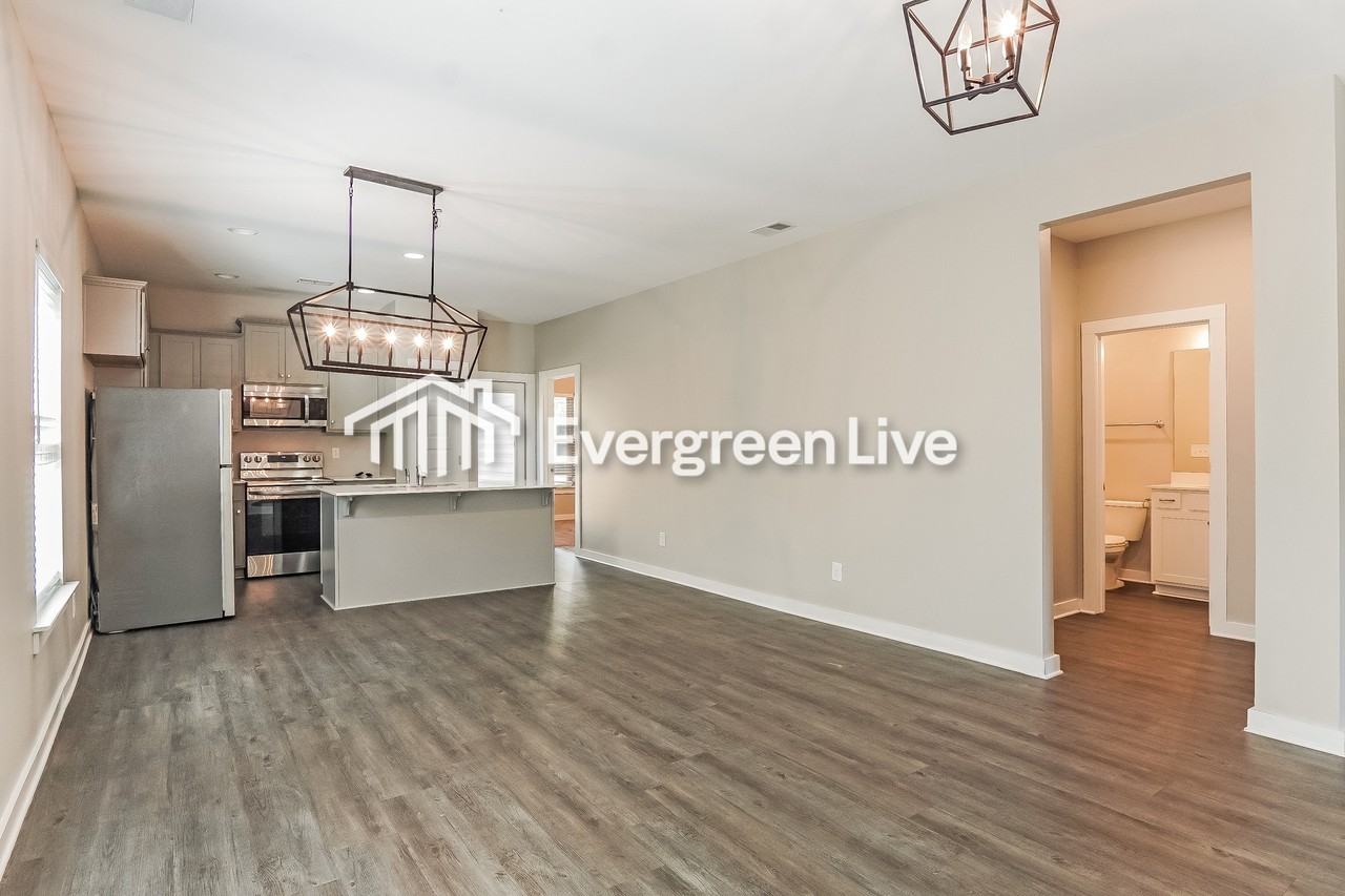 159 Park Dr N - Photo 2 of 15